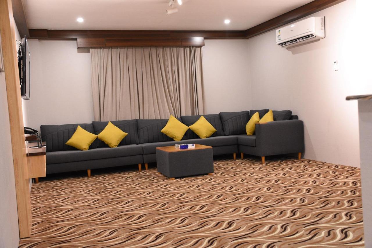 Florida Inn Hotel Nadżran Zewnętrze zdjęcie