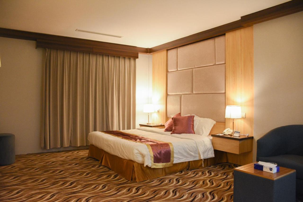 Florida Inn Hotel Nadżran Zewnętrze zdjęcie