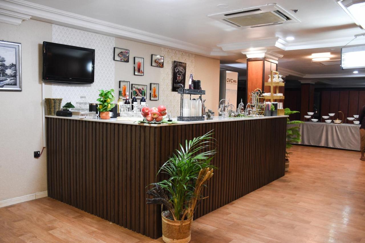 Florida Inn Hotel Nadżran Zewnętrze zdjęcie